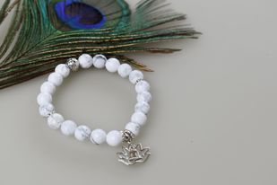 Howlite the calming stone